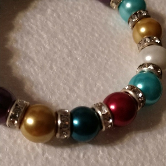 BEAUTIFUL Eye Catching Multi Color Pearls Sterling Rhinestones Stretch Bracelet - Picture 4 of 5